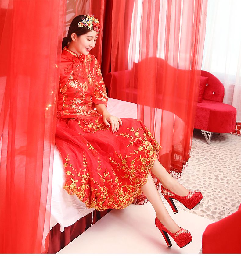 配秀禾服鞋子敬酒服鞋子秀禾婚鞋女红色中式圆头新娘鞋风婚纱结婚鞋