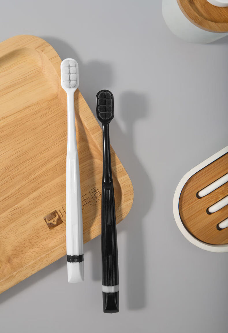 小牛历险记万根毛牙刷学生软毛超软成年人家用独立装牙刷批发 3支白色