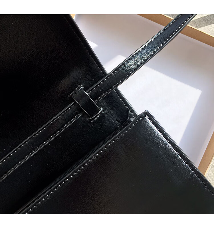 香港mackjarein真皮box豆腐包斜挎小包包2020新款潮小ck女包 黑色小号