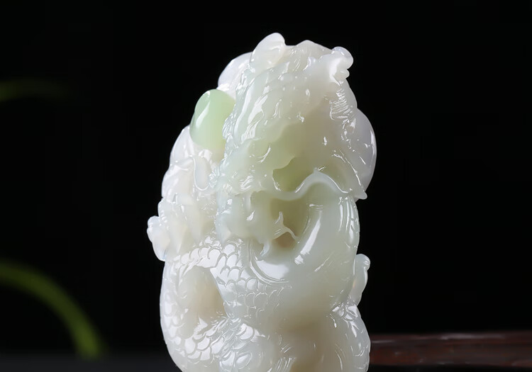 尚诺孤品天然御龙戏珠和田玉男士手把件翠青白玉生肖龙把玩件天然玉石