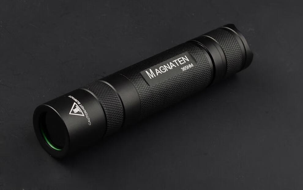 convoy手电筒365nm高光紫光手电筒svcuv荧光鉴定验钞照珠宝琥珀蜜蜡