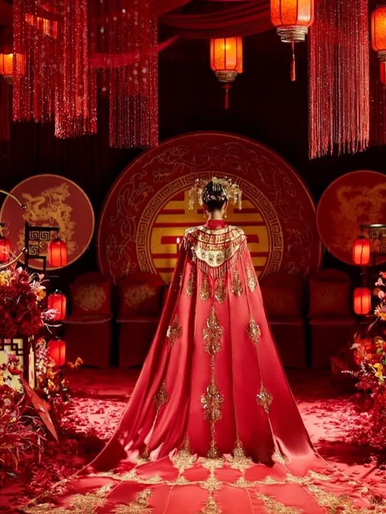 凤冠霞帔整套婚纱凤冠霞帔秀禾服新娘新款皇后披风大拖尾结婚中式婚礼
