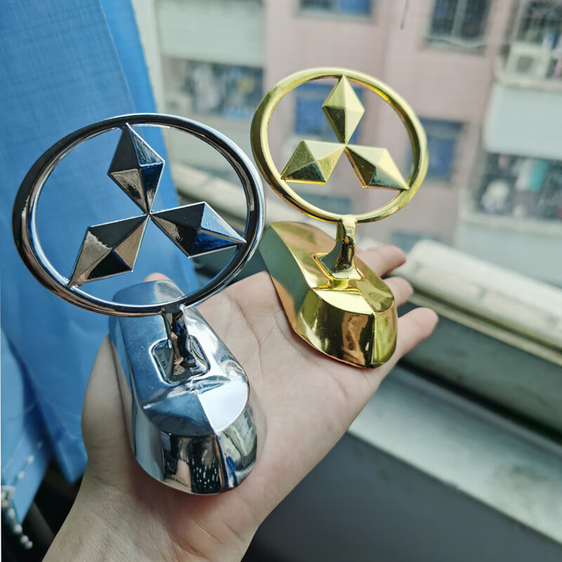 帕杰罗v31v32 v33v46v73v97引擎机盖车标立标 三菱立标【银金】【图片