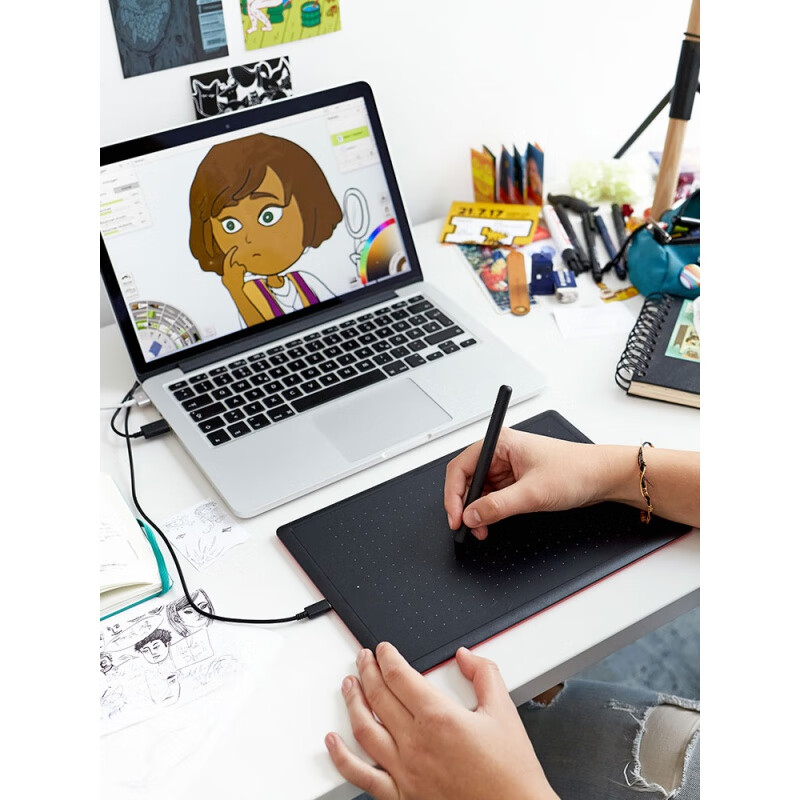 wacom数位板ctl672手绘板电脑绘画bamboo电子写影拓ps网课绘旅人ctl