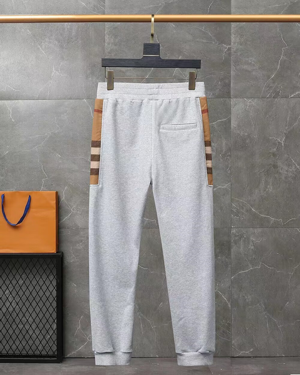 奢侈品巴宝莉bur欧洲站潮牌运动裤秋冬季正确版格纹拼接青年男女同款