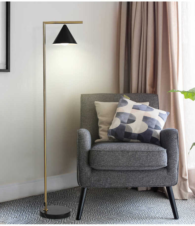 曦特莱轻奢品牌北欧落地灯客厅沙发卧室床头简约创意风网红落地灯c款