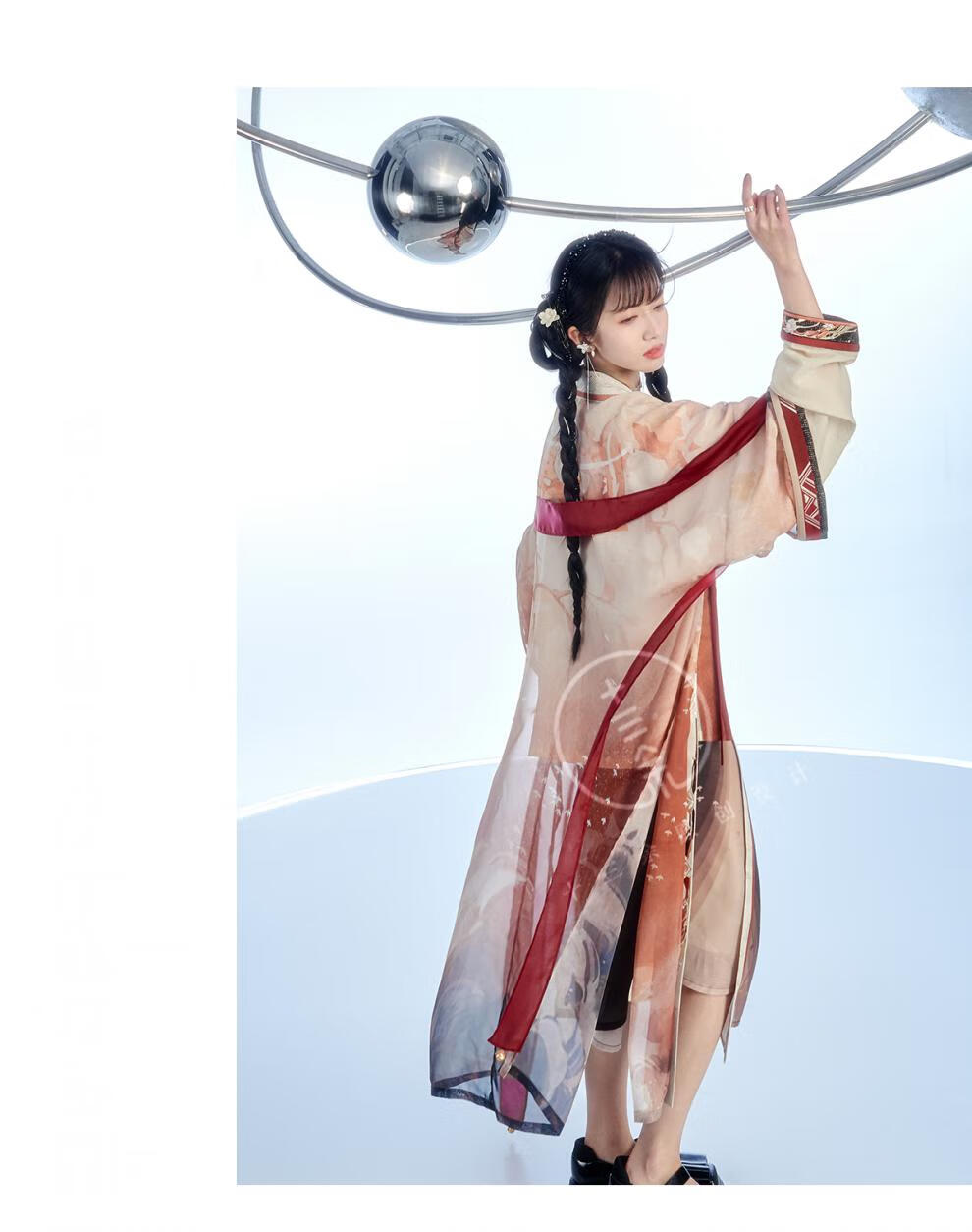 十三余小豆蔻儿火神祝融号航天文创casci联名刺绣宋制汉服女吊带6月10
