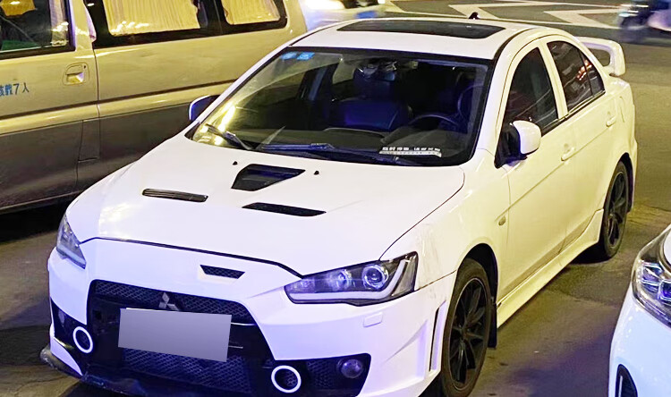 英罗适用翼神尾翼evo十代东南三菱高尾翼定风翼e10运动版扰流板改装