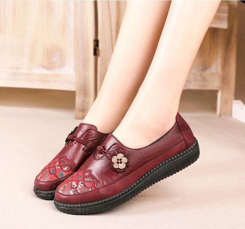 老太太鞋女奶奶鞋春秋新款软底防滑轻便妈妈鞋透气舒适老太太鞋黑色35