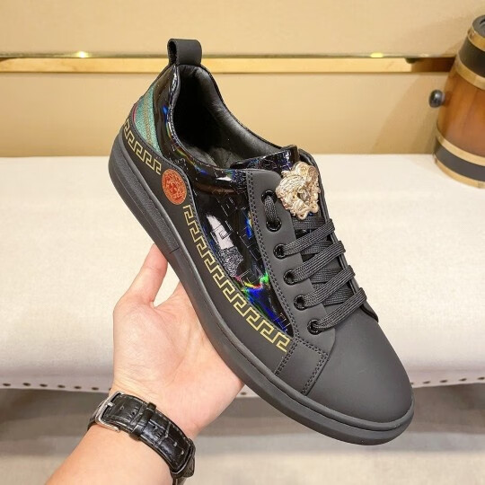 美杜莎男鞋真皮小白鞋欧洲站潮牌板鞋低帮时尚男士皮鞋瓦萨琪男鞋白色