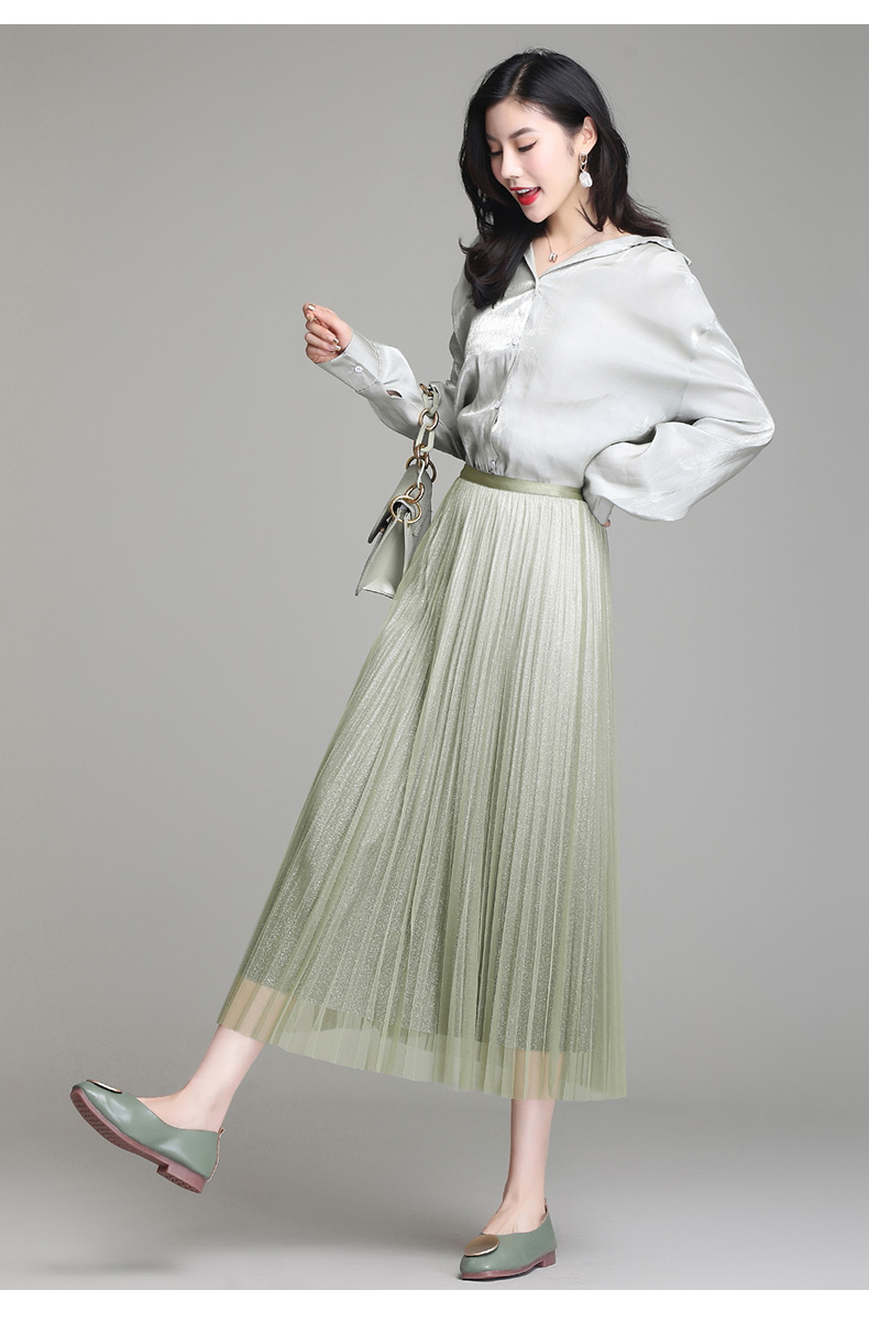 mornymoss品牌纱纱裙半身春秋装新款渐变色亮丝百褶裙气质裙子 果绿