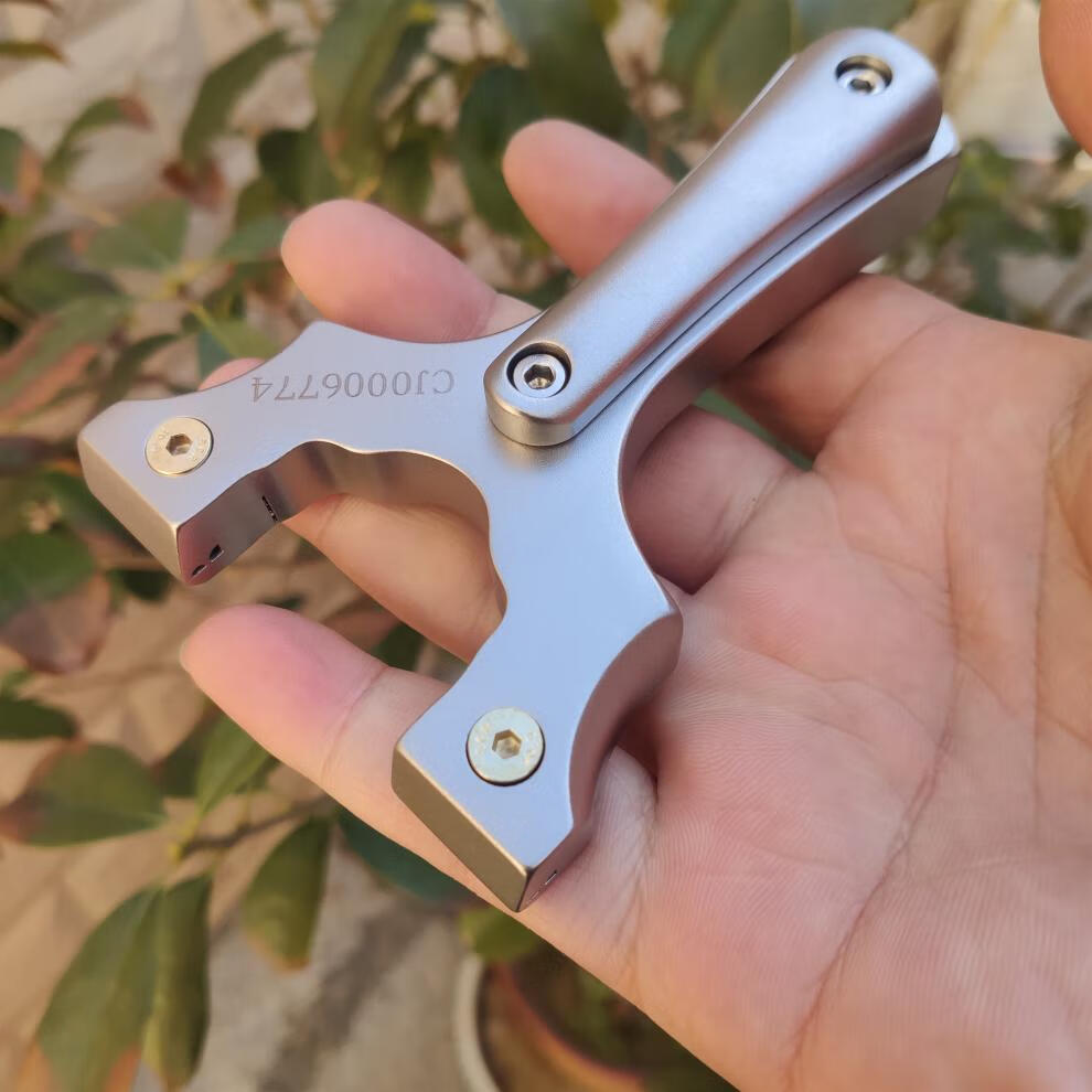 【严选品质】高精准竞技弹弓吃鸡弹弓不锈钢免绑快夹直板扁皮筋弹工器