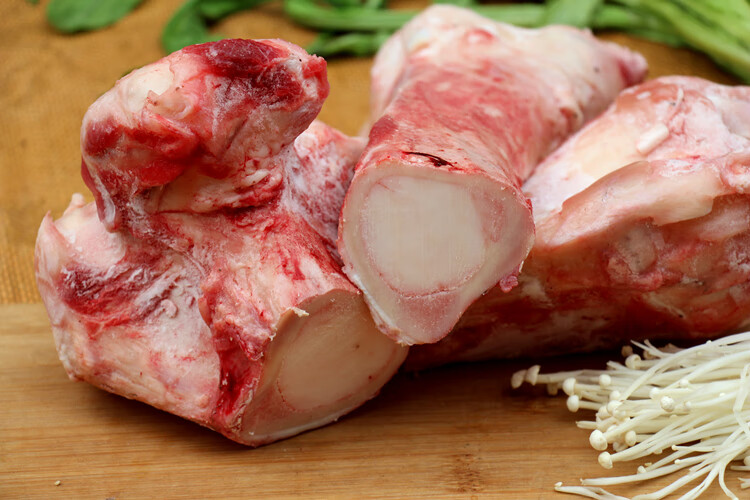 新鲜牛大骨 现杀牛骨头1500g 牛棒骨 牛筒骨 牛腿骨黄牛 烧烤