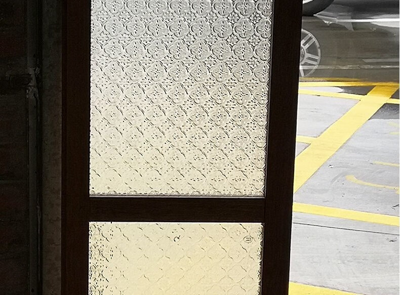 禾佳成 海棠压花玻璃贴纸中式老式窗户贴膜复古卫生间玻璃门防走光防