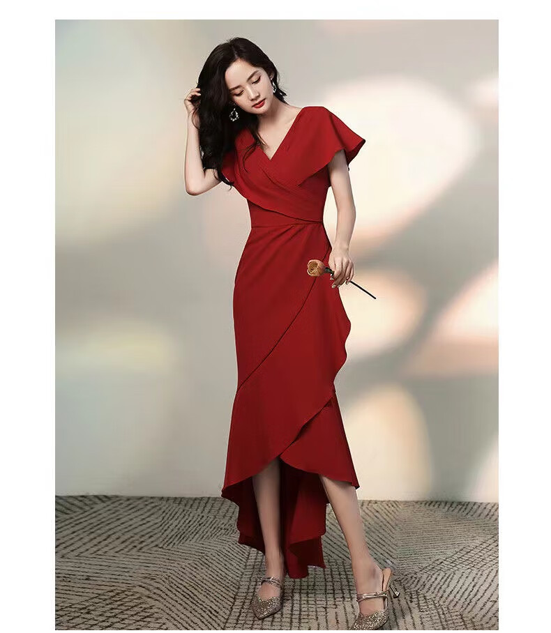 礼服女敬酒服鱼尾新娘新款夏装红色订婚回门平时可穿v领连衣裙红色s