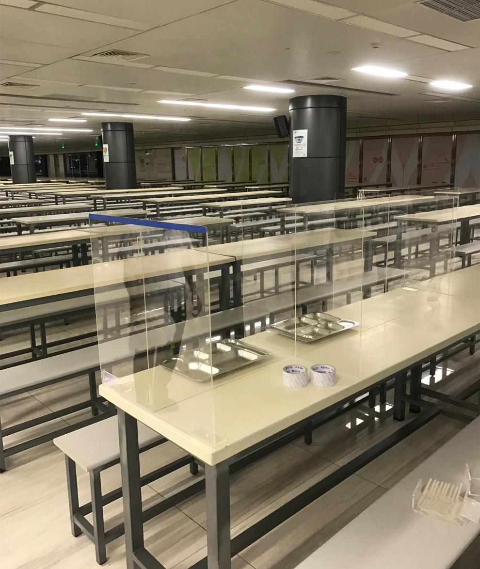 仓梵【抖音同款 春游】 亚克力防飞沫餐桌隔断板企业员工食堂透明十字