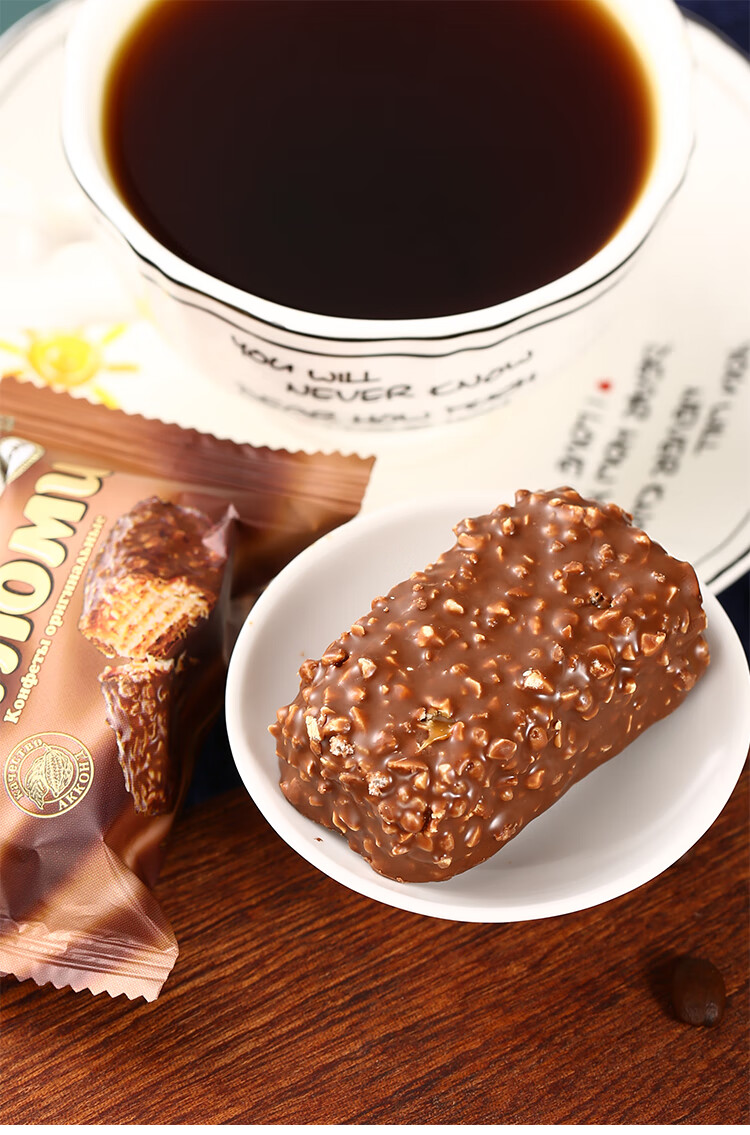 俄罗斯阿孔特牌奥特巧克力威化焦糖拉丝巧克力威化饼干休闲零食两包