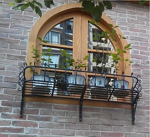 京指码 墙上花架铁艺窗台花架壁挂阳台花架室外户外窗户护栏花盆架