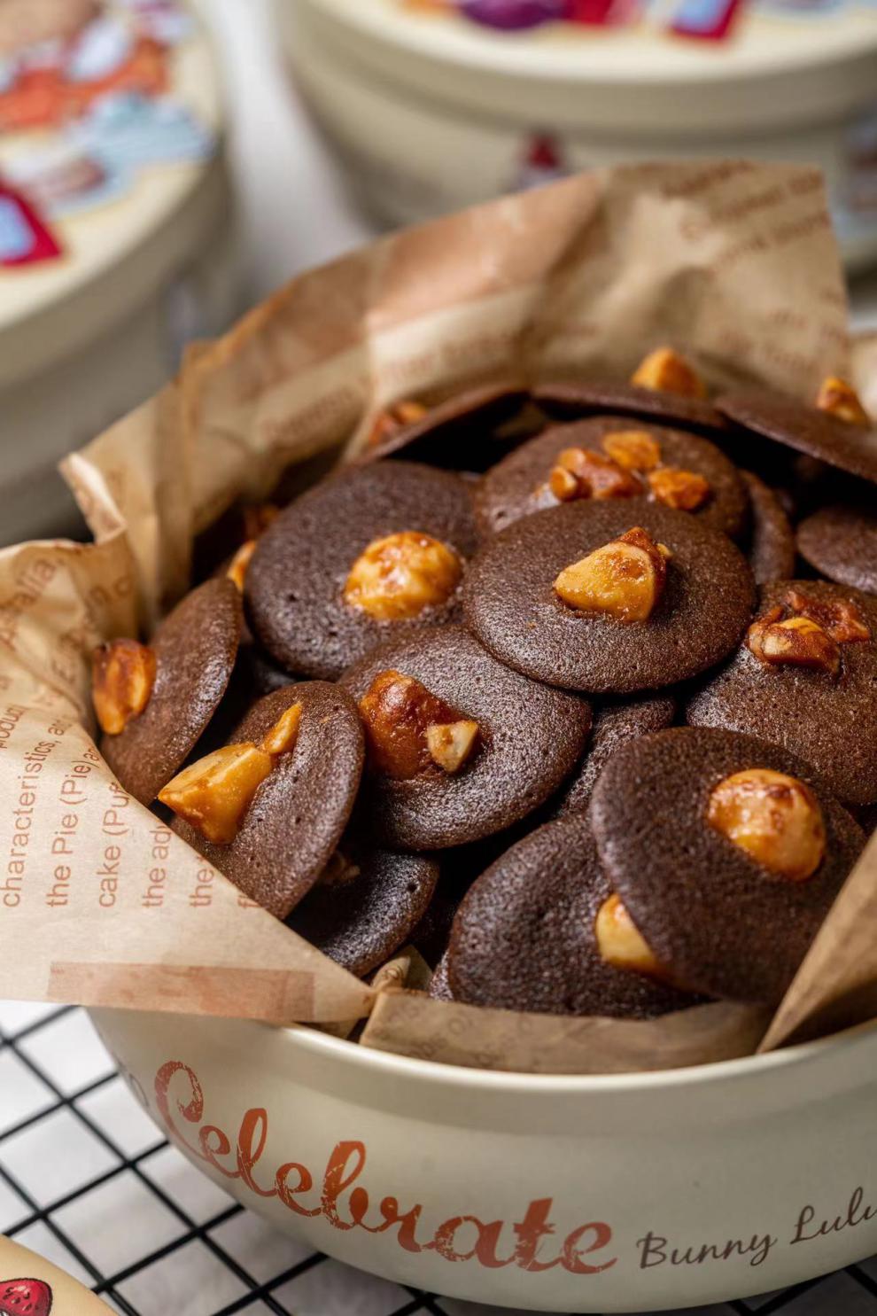 聪明小熊饼干夏威夷果仁坚果巧克力可可脆片200g 夏威夷可可脆一罐200