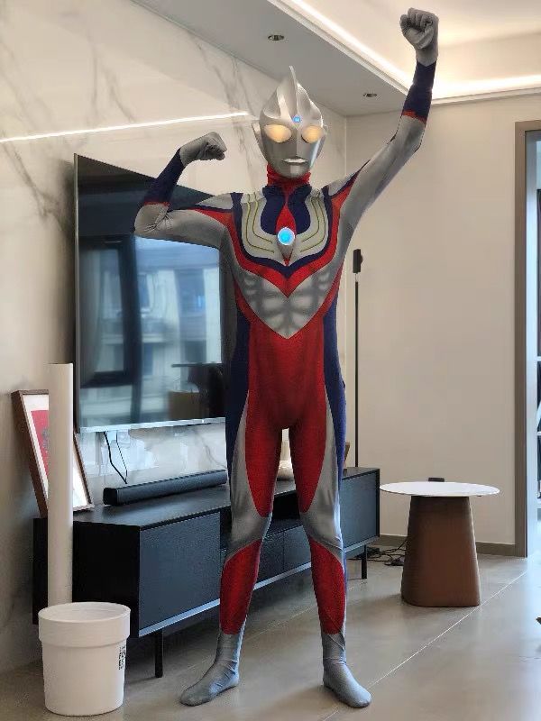 迪迦奥特曼皮套眼睛发光抖音发光cos男童成人衣服装连体紧身衣皮套