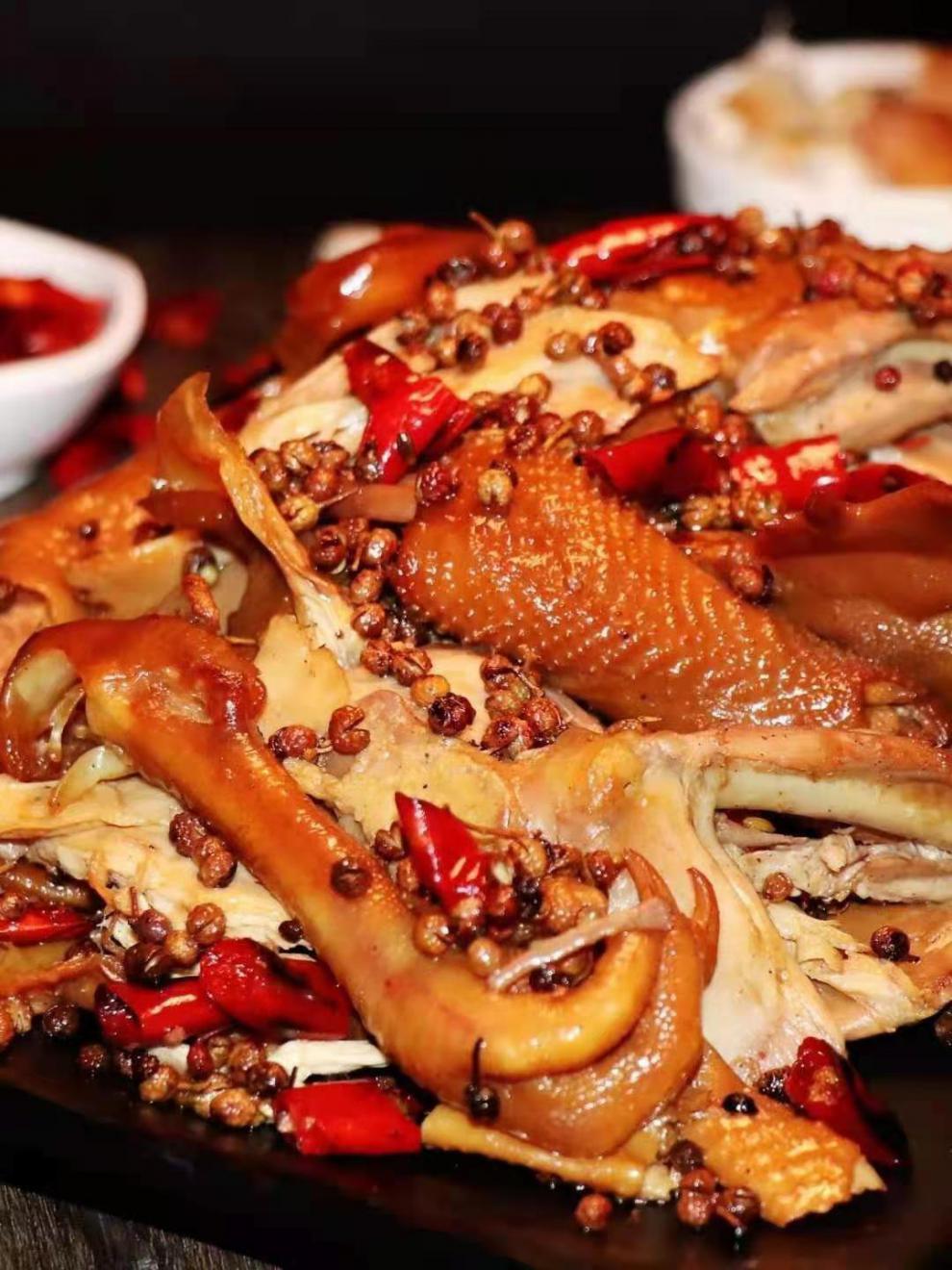 烧鸡整只正宗河南椒麻鸡批发真空包装清真辣即食手撕麻油鸡麻椒鸡麻椒