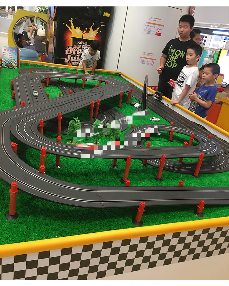 四驱赛车跑道大型游乐场室内儿童四驱轨道赛车电动遥控大型商场用跑道