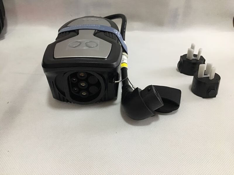 北汽新能源充电宝ec180ec200ec3ex3eu5ex360电动车充电器枪雅迪16a4