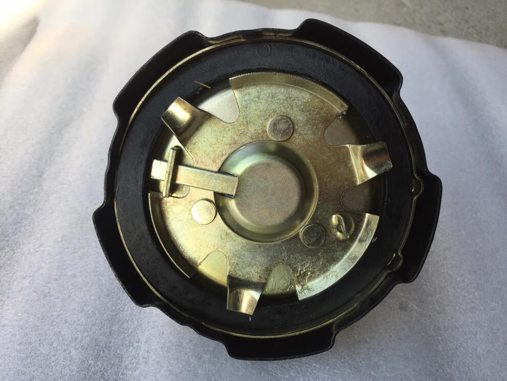 适用于中国重原厂配件汕德卡c7h油箱盖柴油箱防盗锁汕德卡油箱锁盖