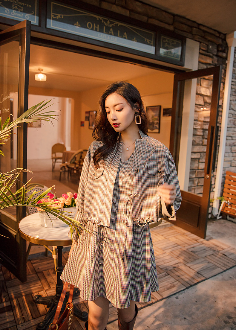 衣阁里拉港风套装女复古chic炸街小个子减龄气质轻熟风格子两件套女