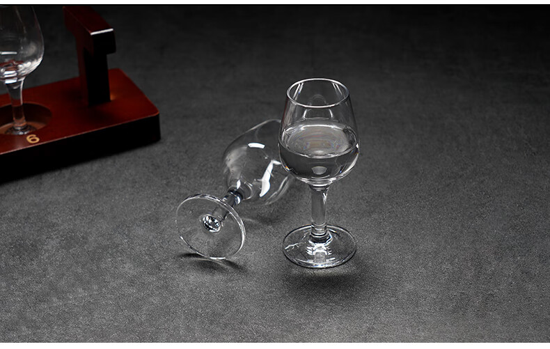 iso国标白酒品酒杯50ml闻香品鉴杯酒会评酒杯一两白酒高脚杯 50ml国标