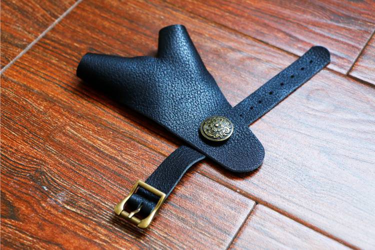 弓箭护指二指指套头层纯牛皮传统持射箭两指手套厚软真牛皮射箭护手