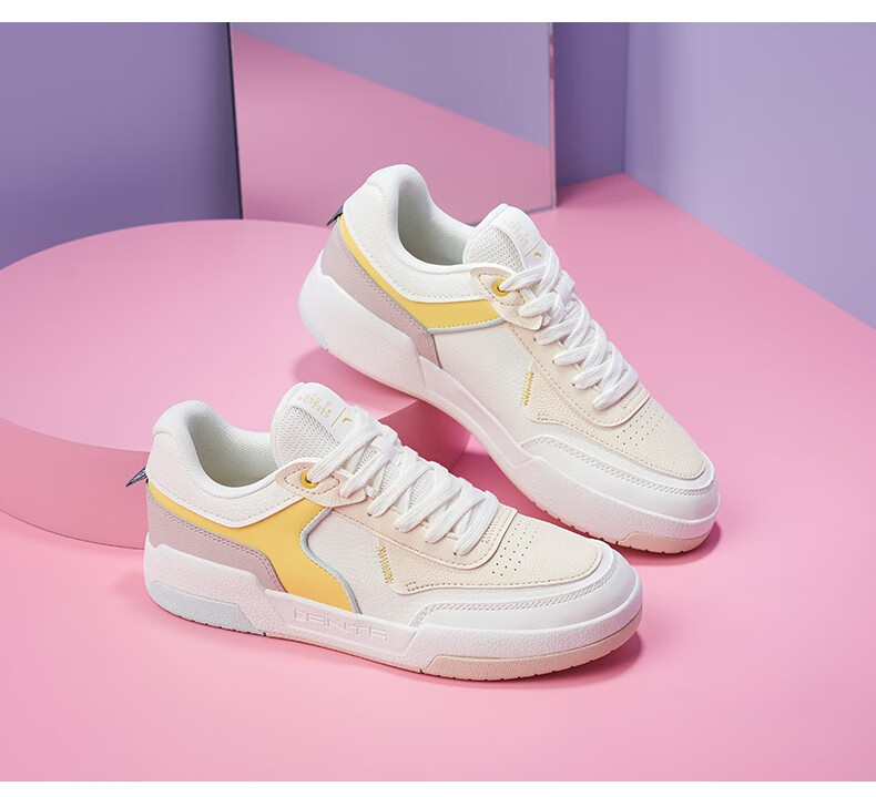 安踏板鞋女鞋秋季新款复古革面潮流休闲鞋女士舒适防滑低帮运动鞋官方