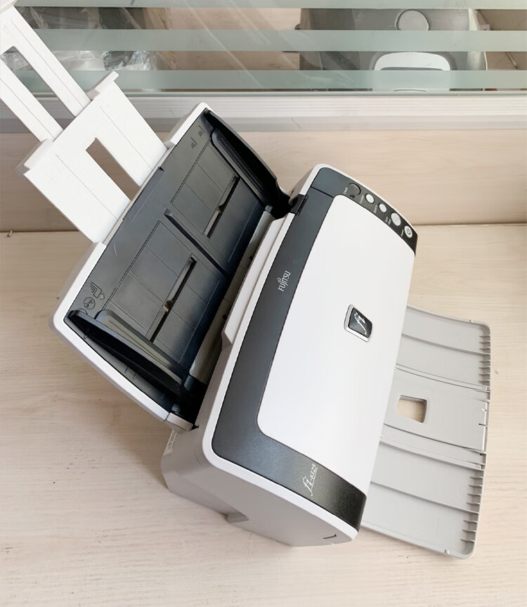 二手富士通fi6130高速自动双面连续多页扫描仪彩色a4文件合同办公新款