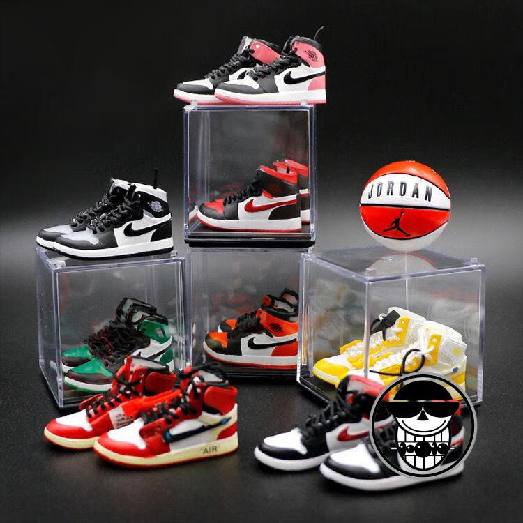 一代迷你aj球鞋模型挂件钥匙扣汽车载摆件礼创意情人节生日礼物13代