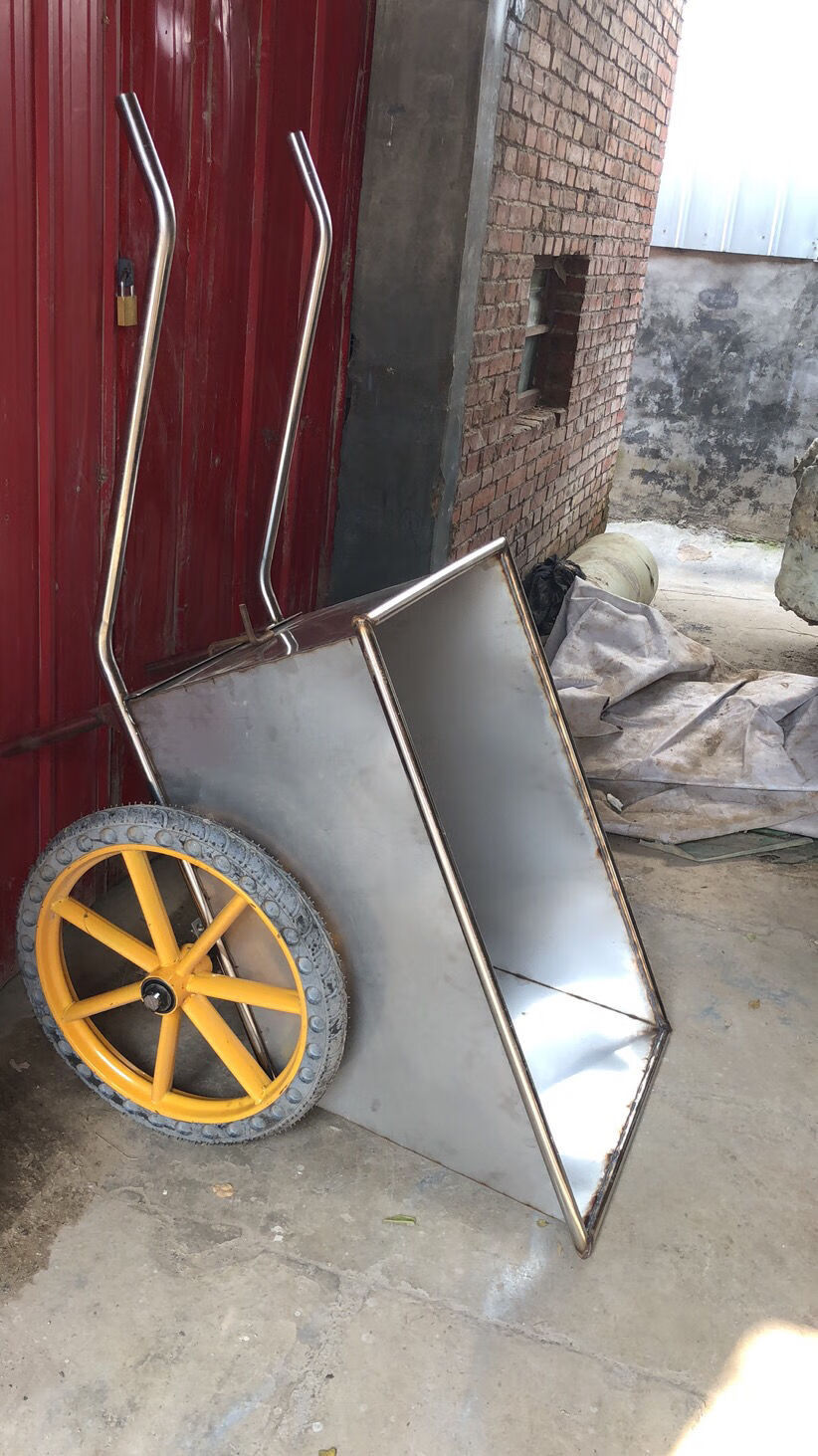 加厚猪场用不锈钢饲料车手推车鸡场喂料斗车养殖场专用运输车大号201