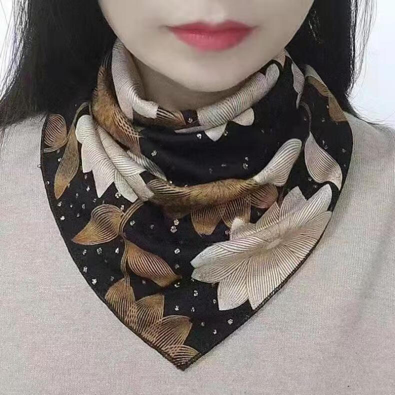 靳远牛仔精选生活馆秋冬新款三角巾女薄款围脖韩版时尚百搭亲肤舒适料