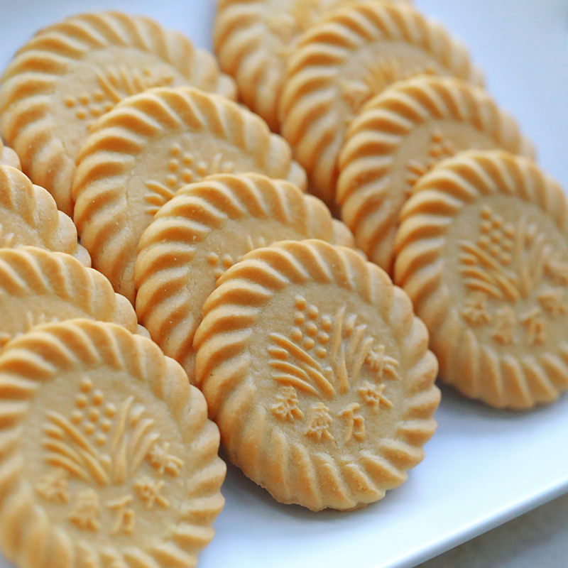 7月产泰康万年青金鸡牌老上海味道饼干小包装葱油蔗糖3斤装绿色有糖