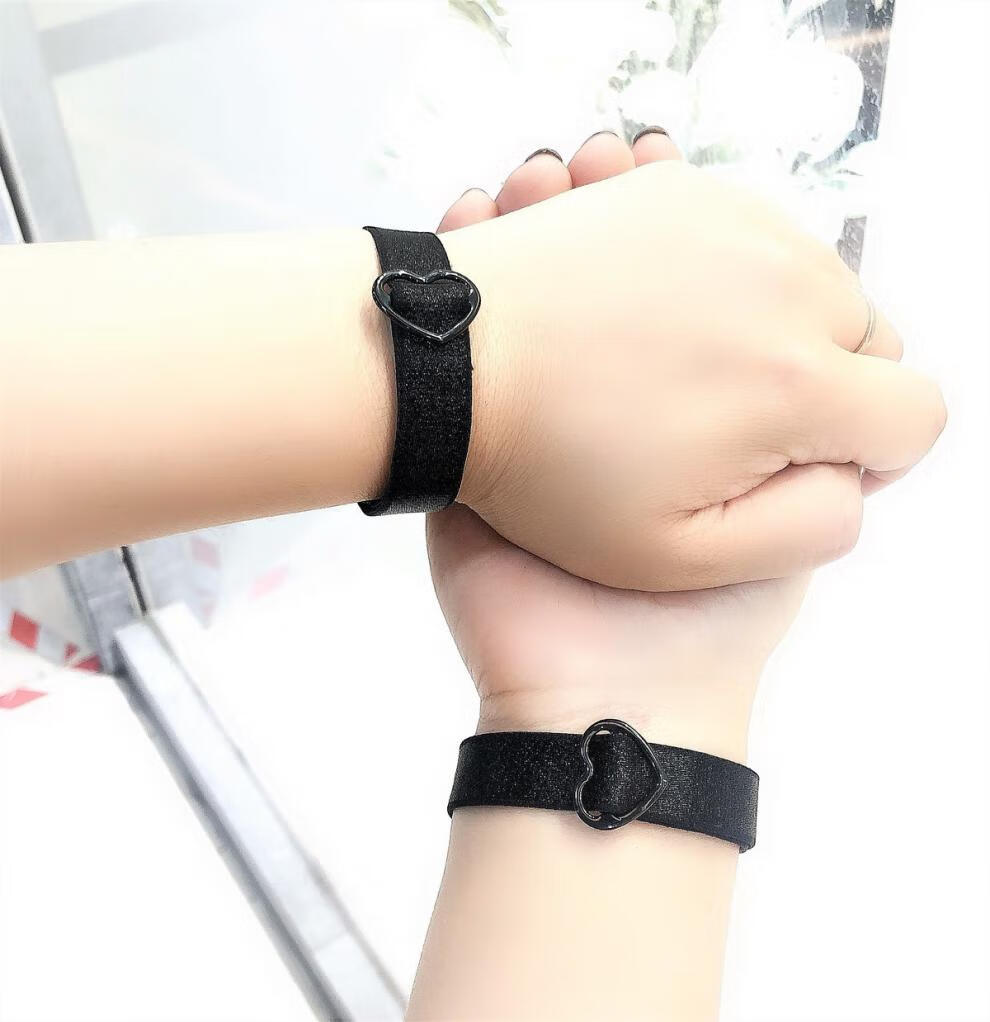 抖音肩带手环小祖宗肩带手链男朋友抖音手绳文胸带子小皮套情侣闺蜜款