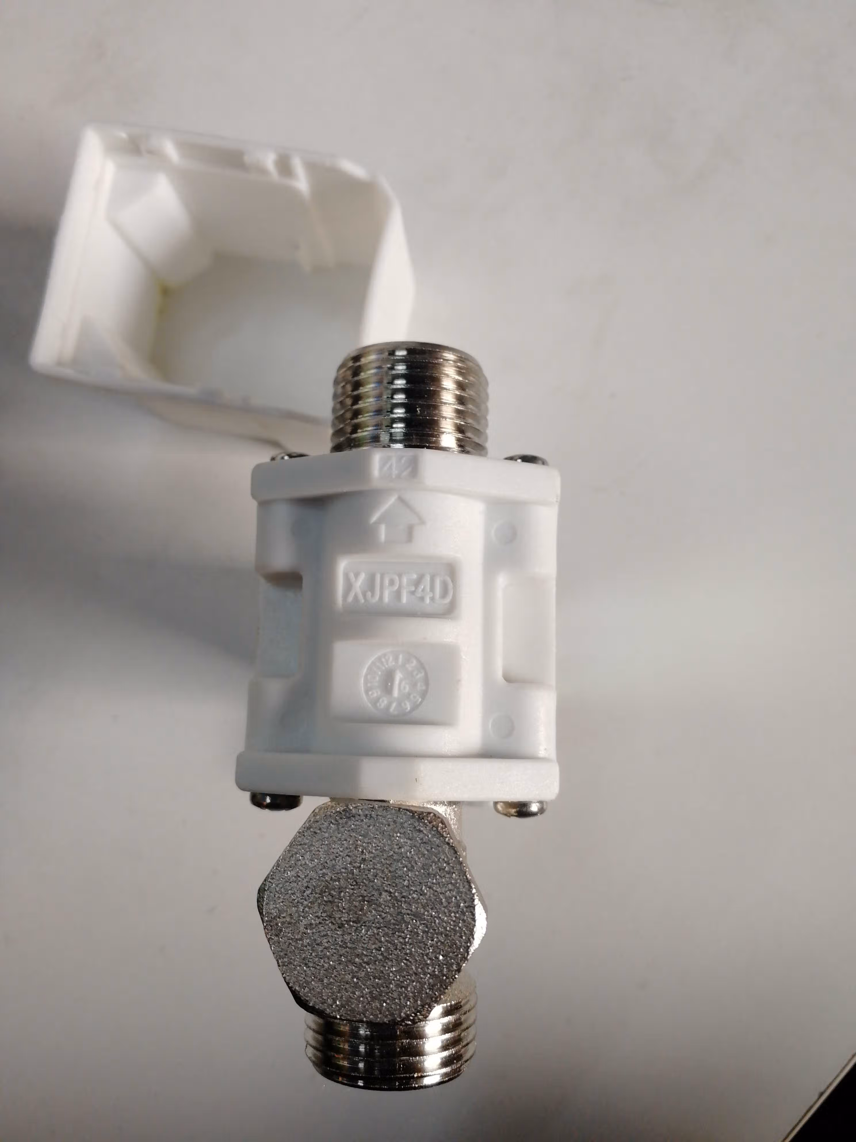 太阳能热水器配件dc12伏有压自动进上水通用电磁阀有压电磁阀自来水