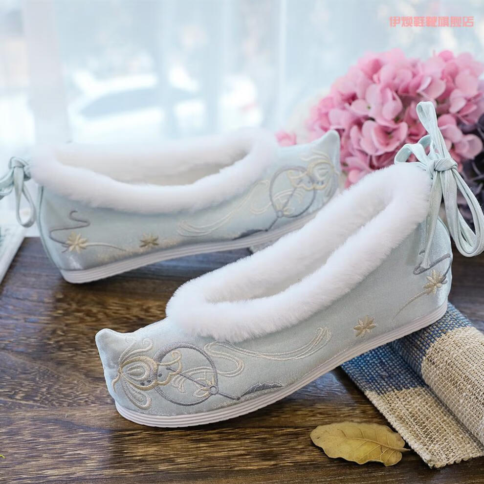 女鞋汉服鞋女冬季搭配古风汉服棉鞋子女绣花内增高明制古代装布鞋学生