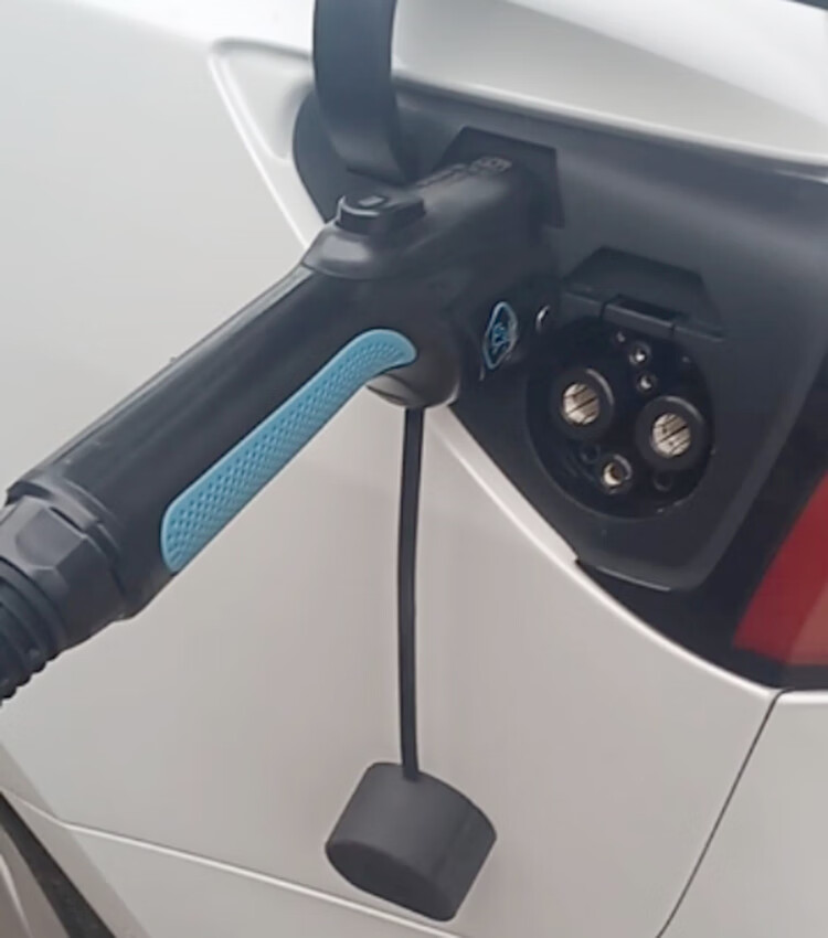 新能源电动汽车充电枪家用16a比亚迪秦e56唐江淮便携充电器充电桩10米