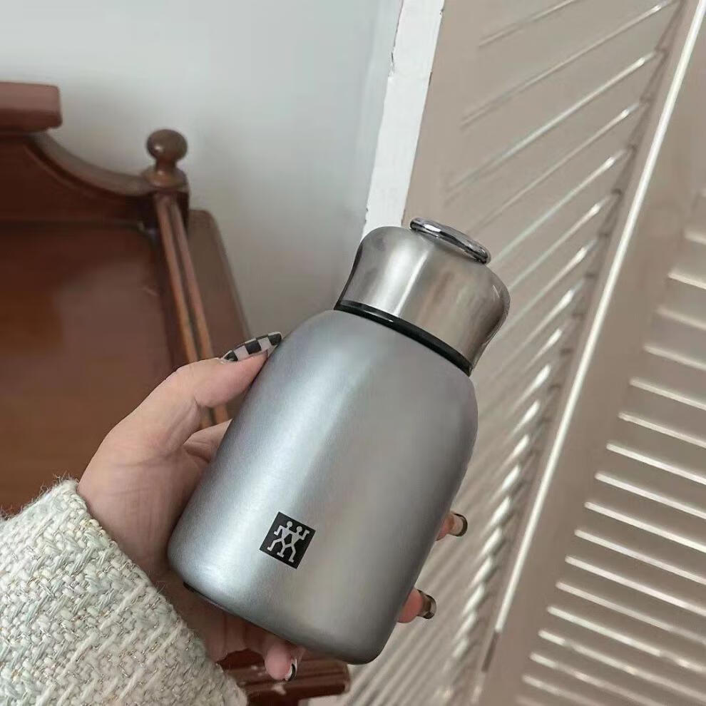 德国胖丁保温杯德国小胖丁保温杯304不锈钢随身便携高颜值简约防摔防