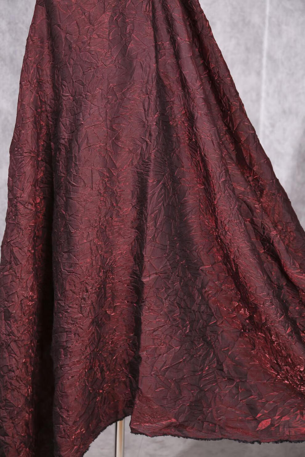 褶皱布酒红色服装肌理压褶百褶皱面料连衣裙子衬衣diy娃衣布料酒红色