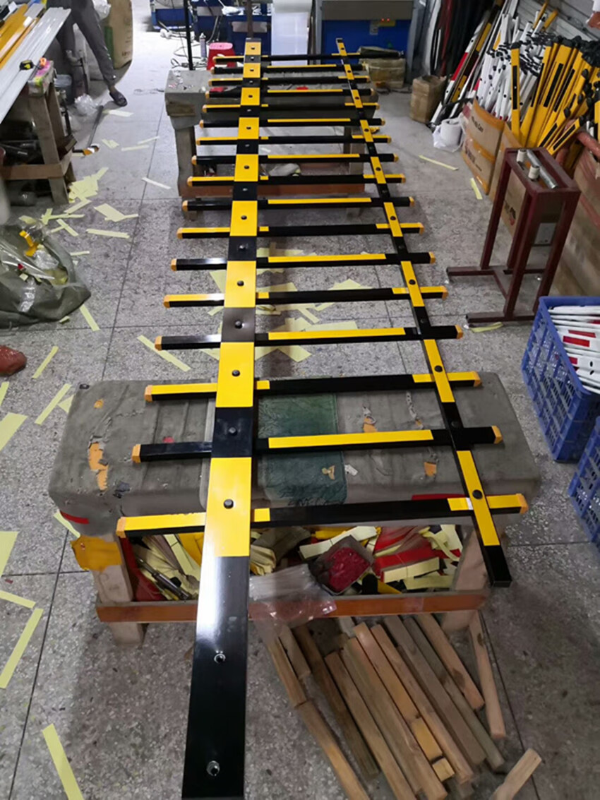 通用道闸栅栏杆华智联安威捷红门捷顺百胜道闸栅栏二三