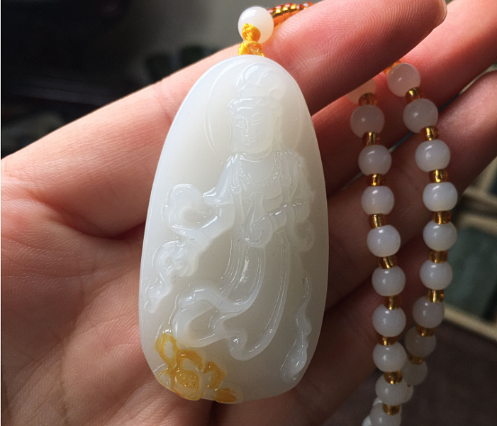 新疆和田玉观音吊坠 羊脂白玉观音挂件男款俏色观音项链原石玉牌
