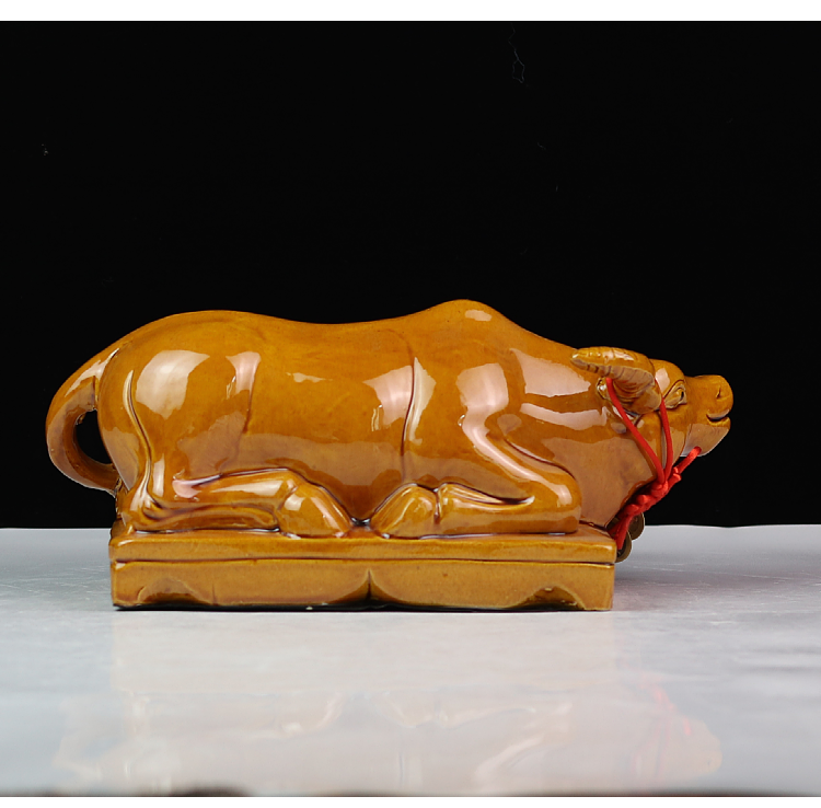 明画陶瓷牛风水牛生肖牛办公室摆件手工风水陶瓷卧牛摆件华尔街家居