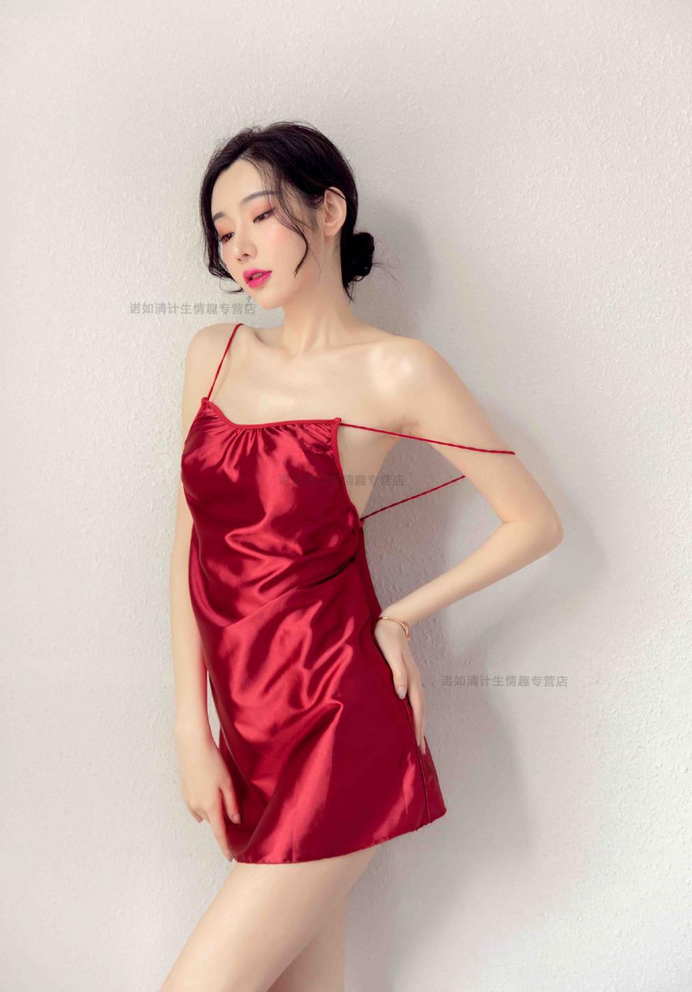 情趣内衣女吊带露背睡裙露背开档透视性感酒红色舒适冰丝超薄家居服短