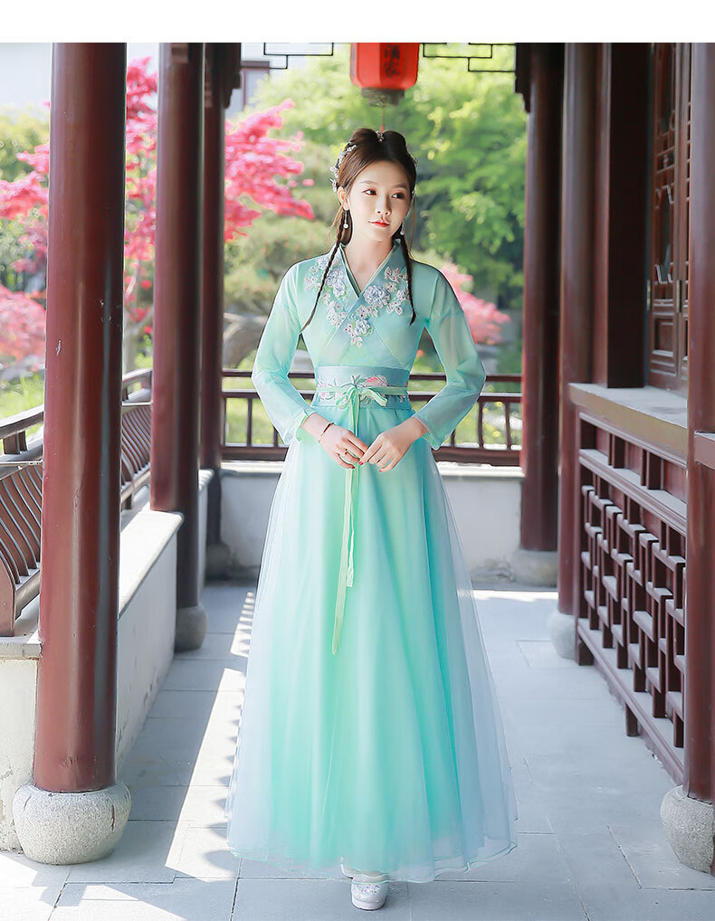 秦菲 汉服女古装白色中国风仙女仙正品原创全套仙气飘逸古风襦裙秋季