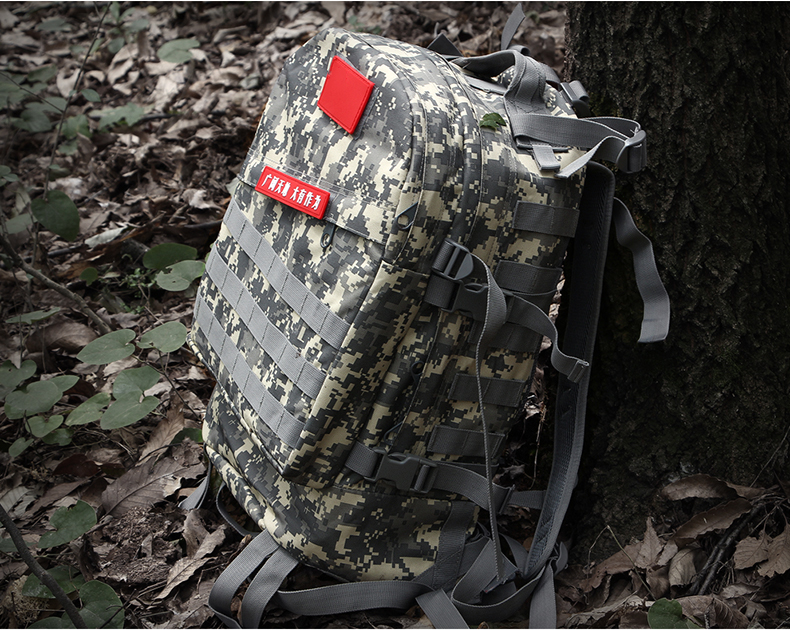 迷彩背包男迷战术双肩包户外包双肩cp包登山包大容量背囊电脑书包泥色