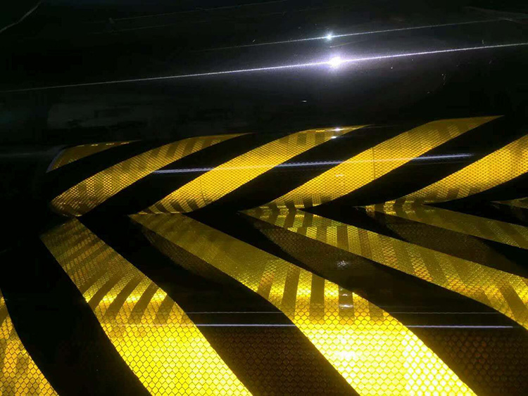 克非太高速公路波形护栏端头反光膜弯头反光膜桥梁护栏板端头防撞警示